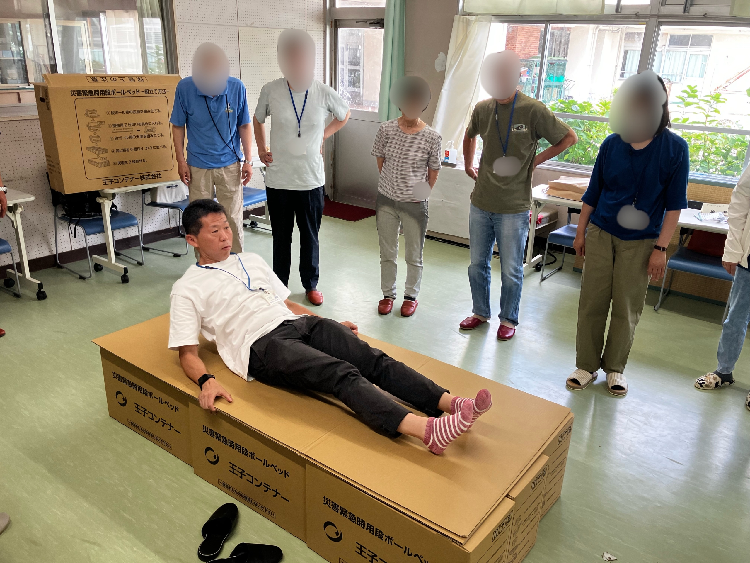 【現場レポ】1人当たり「畳1畳」のリアルとは？いずみ野中学校　地域防災拠点運営委員会の訓練に潜入！