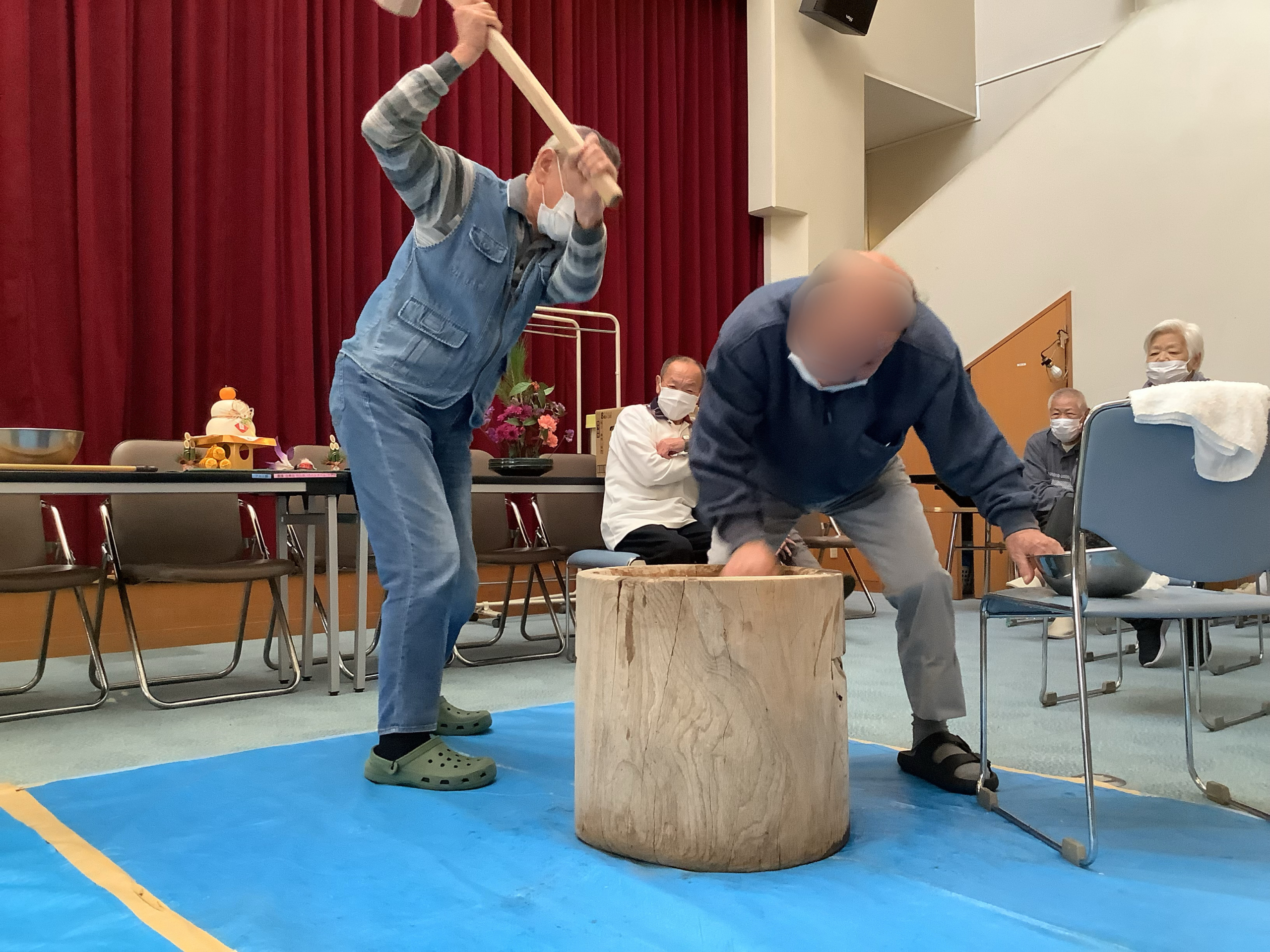 故郷の温もり！餅つきイベント！