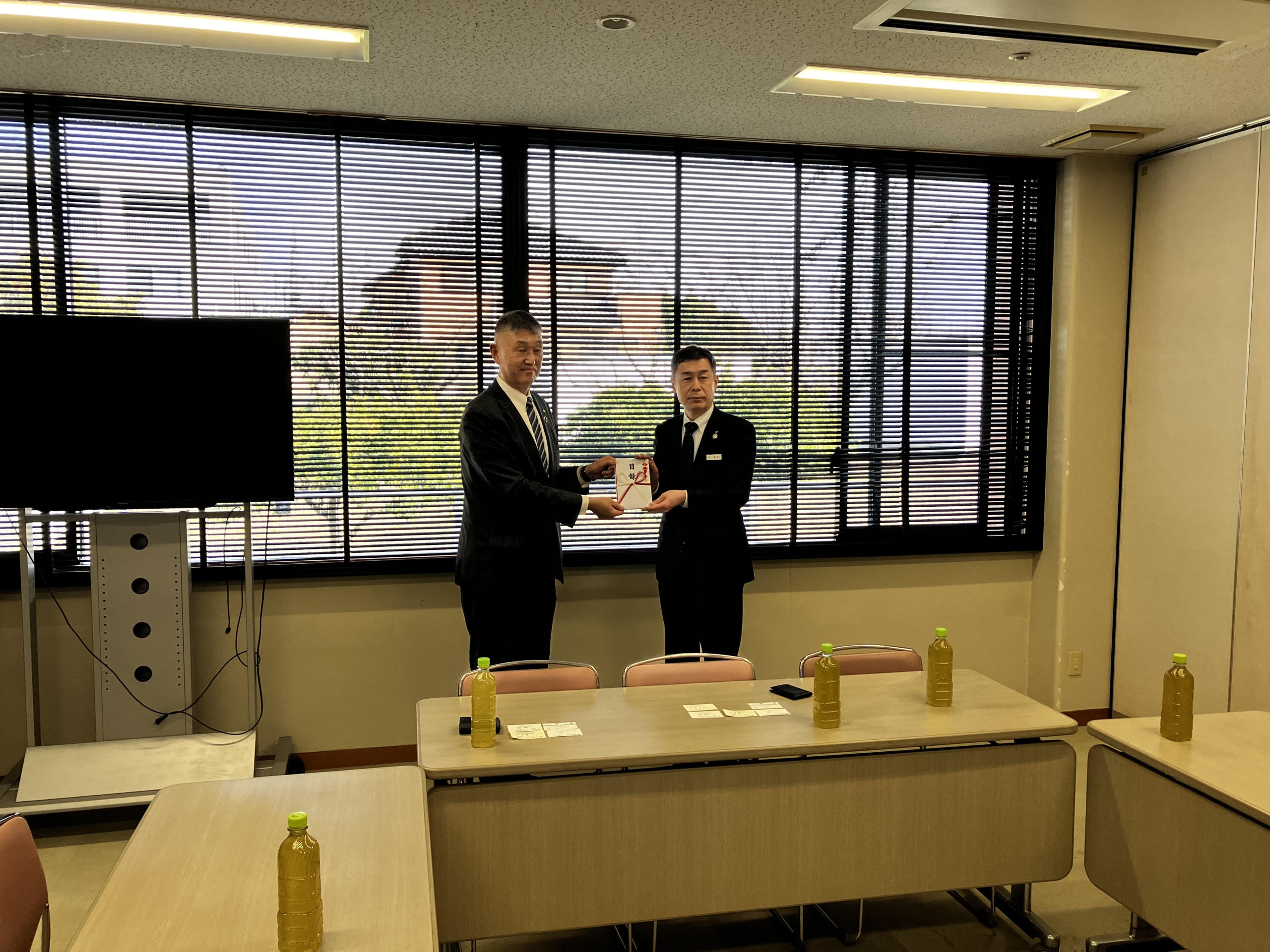 神奈川日産自動車株式会社（横浜市西区）より車椅子4台が寄贈されました！