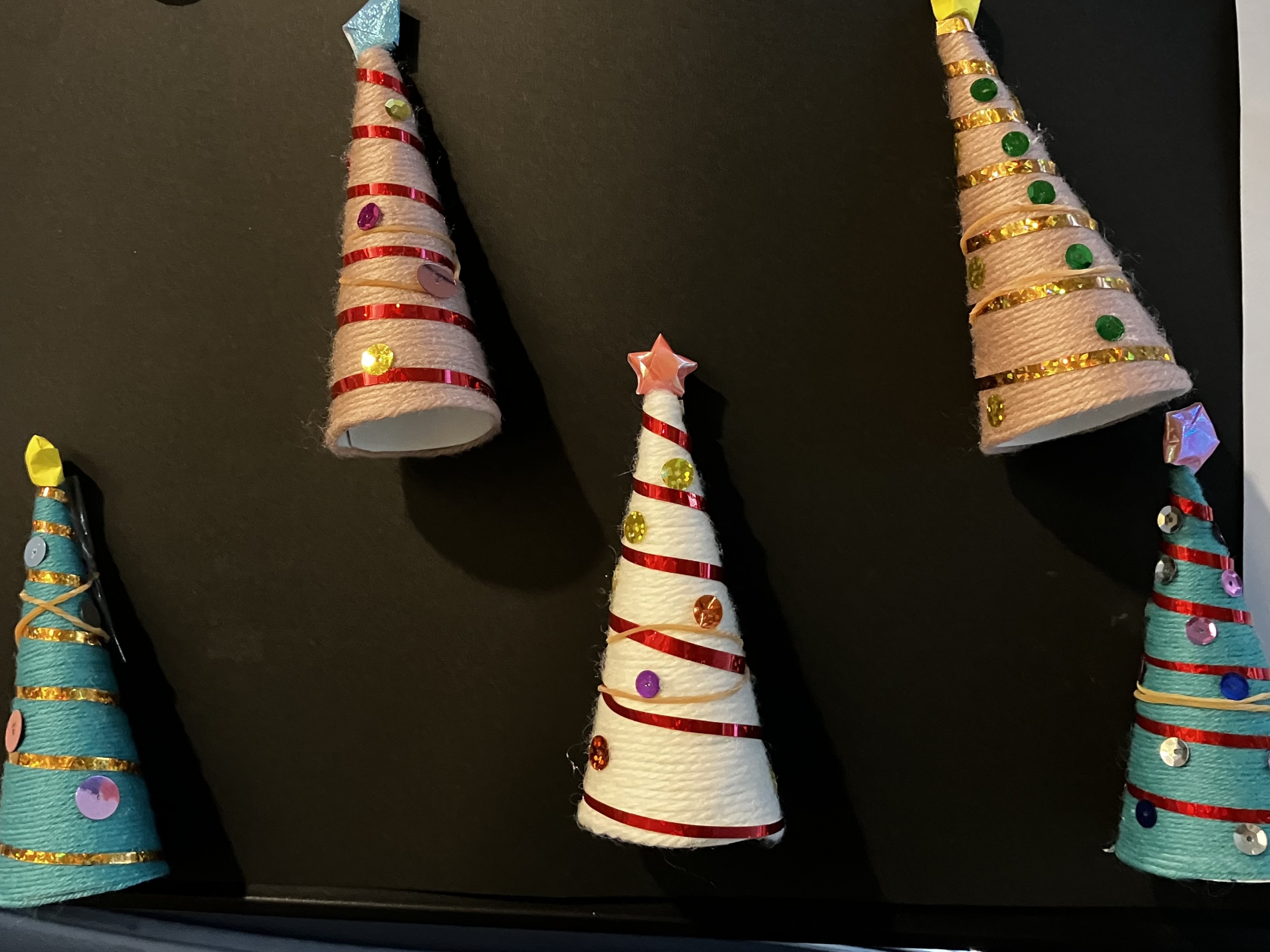 🎄第4回いずみ野文化祭出品作品「手づくりクリスマスオーナメント」〜地域の思いと、入居者の皆さんの笑顔がつながりました〜