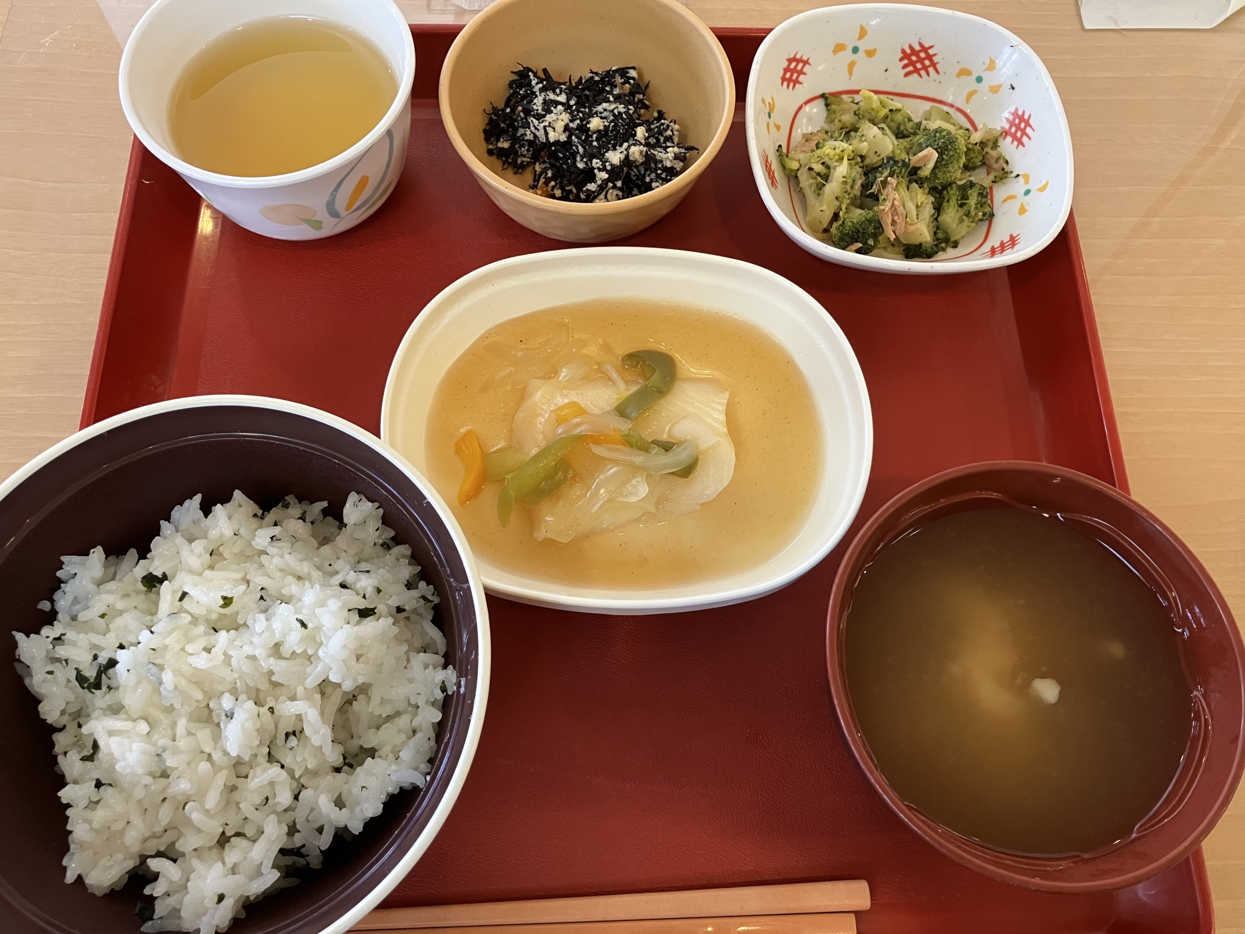 【昨日の昼食】おいしく食べて筋力アップ！栄養満点な「健やかメニュー」のご紹介