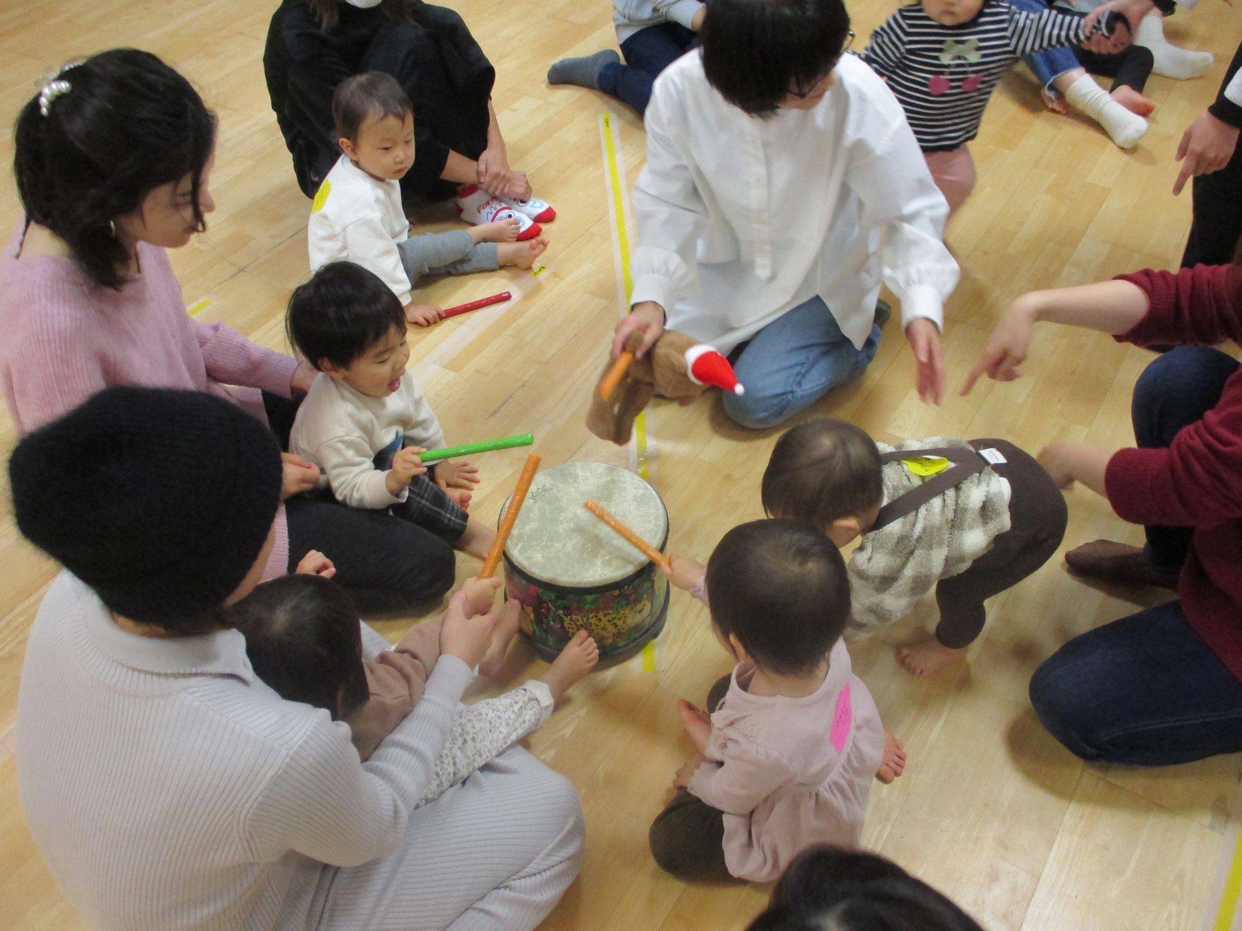 12月11日（月）「親子でリトミック」を開催しました♪ | まりんまりん