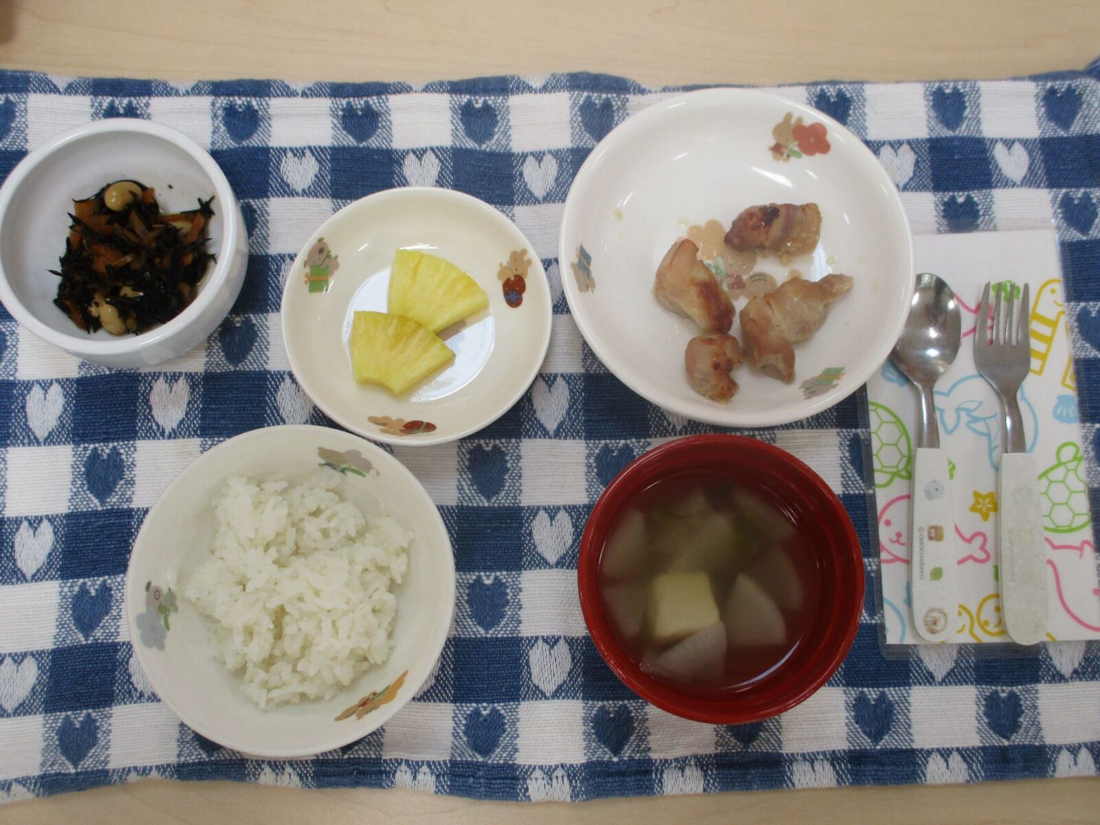 5/12(火)「給食レストラン」開催しました♪