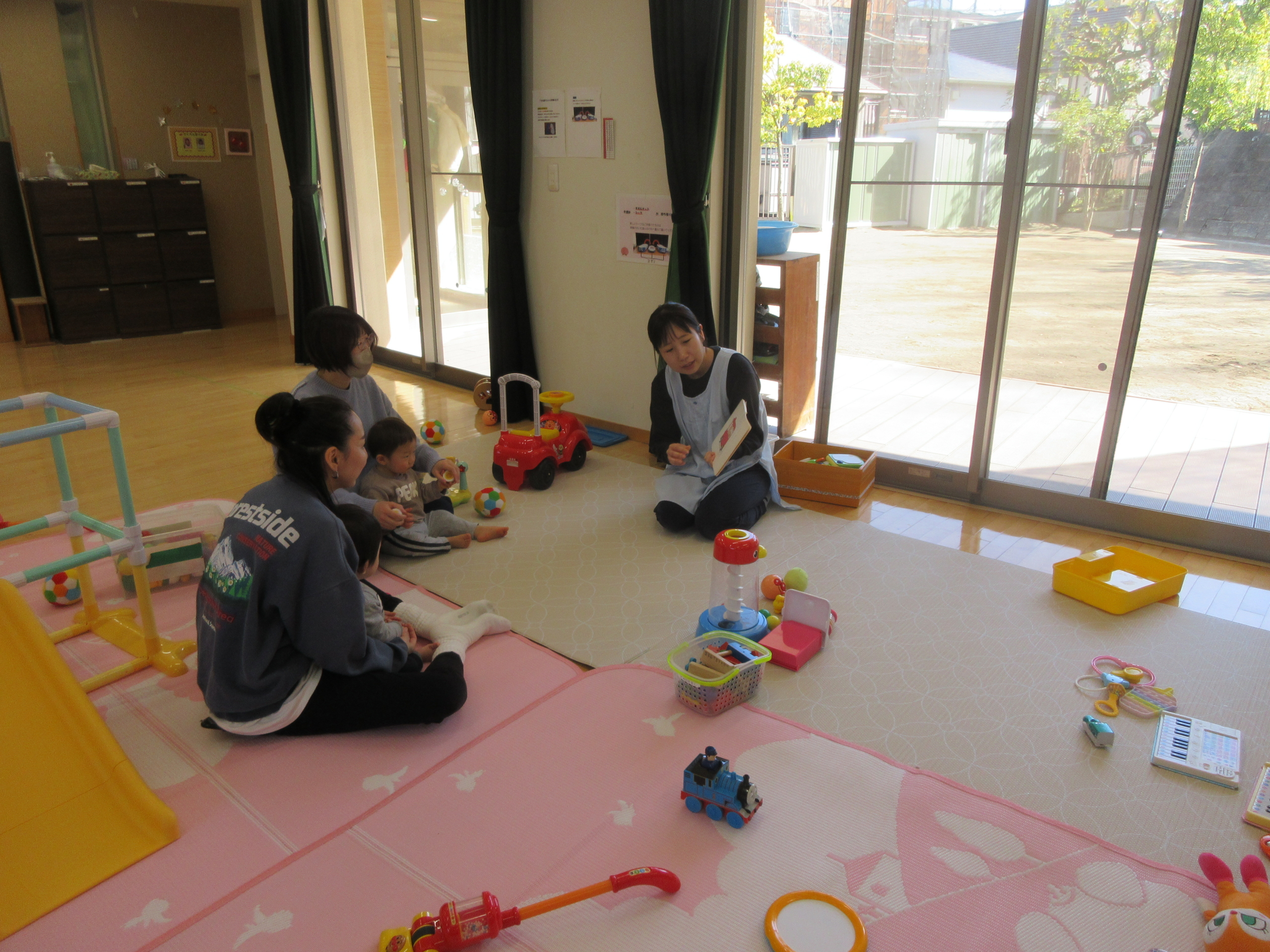 遊びのしめくくりは読み聞かせ📚